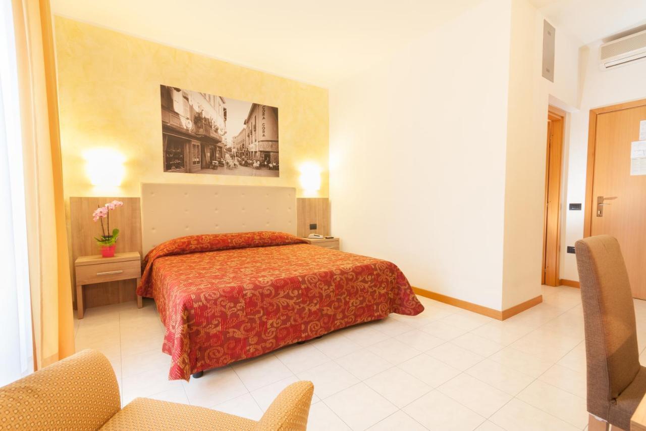 Albergo Vittoria Сальсомаджоре-Терме Экстерьер фото
